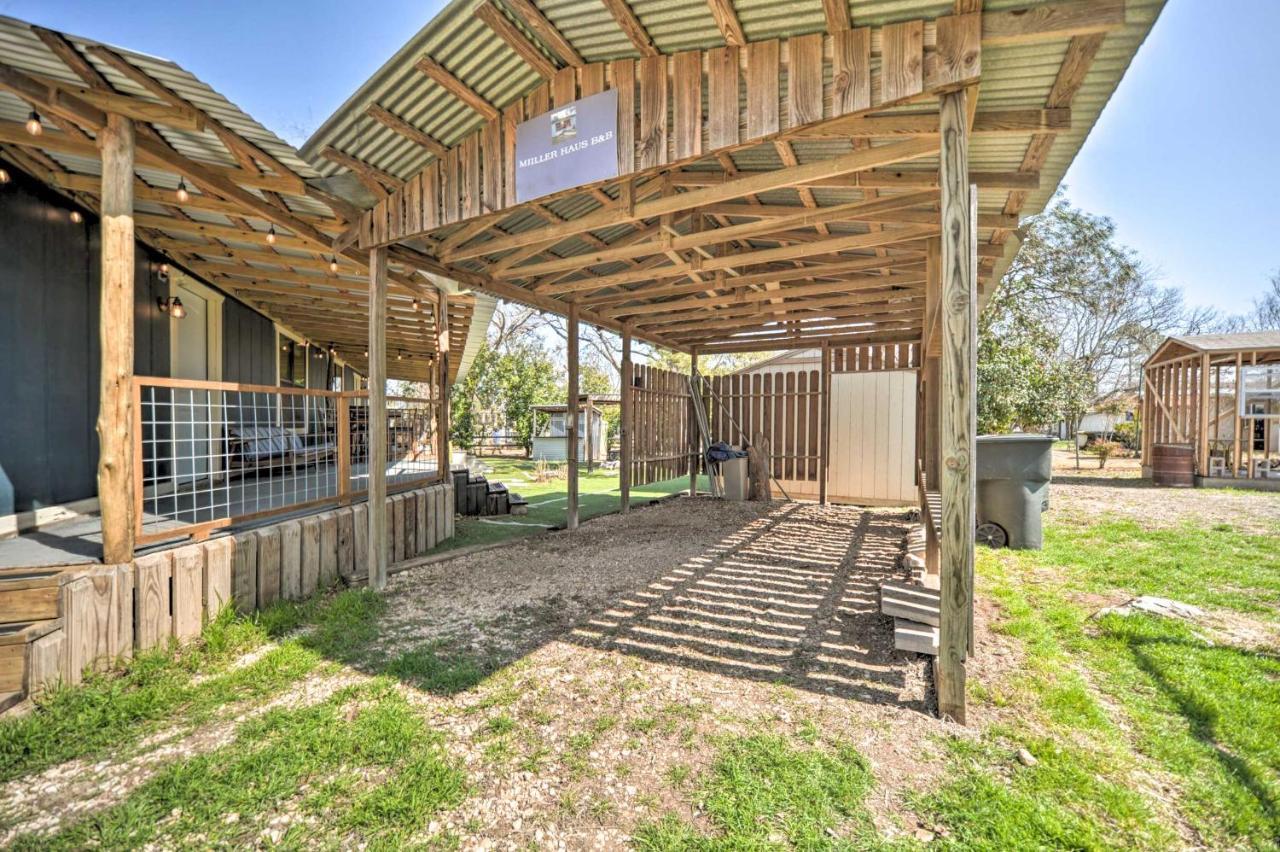 The Barn Texas Wine Country Vacation Rental Fredericksburg Exterior photo